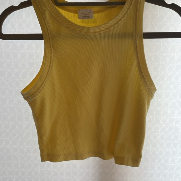 Tilly’s Yellow croped tank - Picture 2 of 5